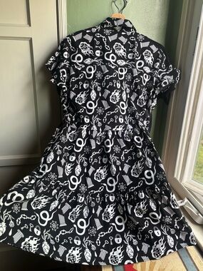 Nooworks Eloise Dress; Odin print, size Medium